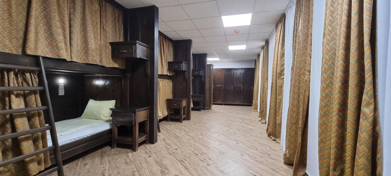 Hostel Citadella Deva Zewnętrze zdjęcie
